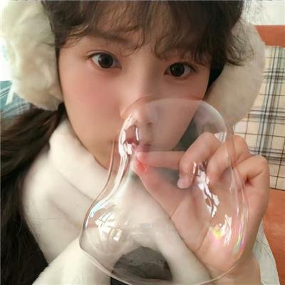 她来自台北